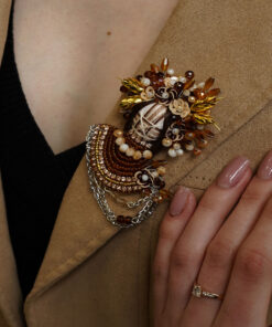 Брошка “Мотанка коричнева”