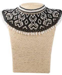 Alternative view of Силянка з бісеру чорно-біла