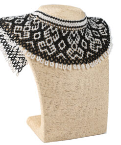 Силянка з бісеру чорно-біла