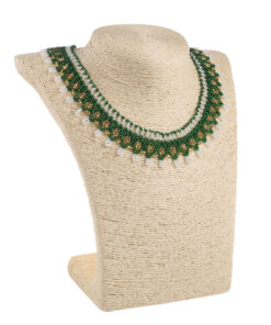 Силянка з бісеру зелена з білим середня