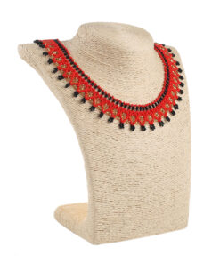 Силянка з бісеру червона з чорним середня