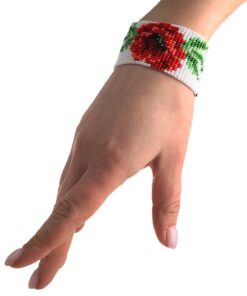 Браслет з бісеру "Мак"